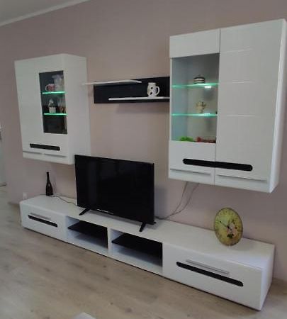 Luxury And Stylish Apartmen, Metro Station Obelya Sofia Esterno foto